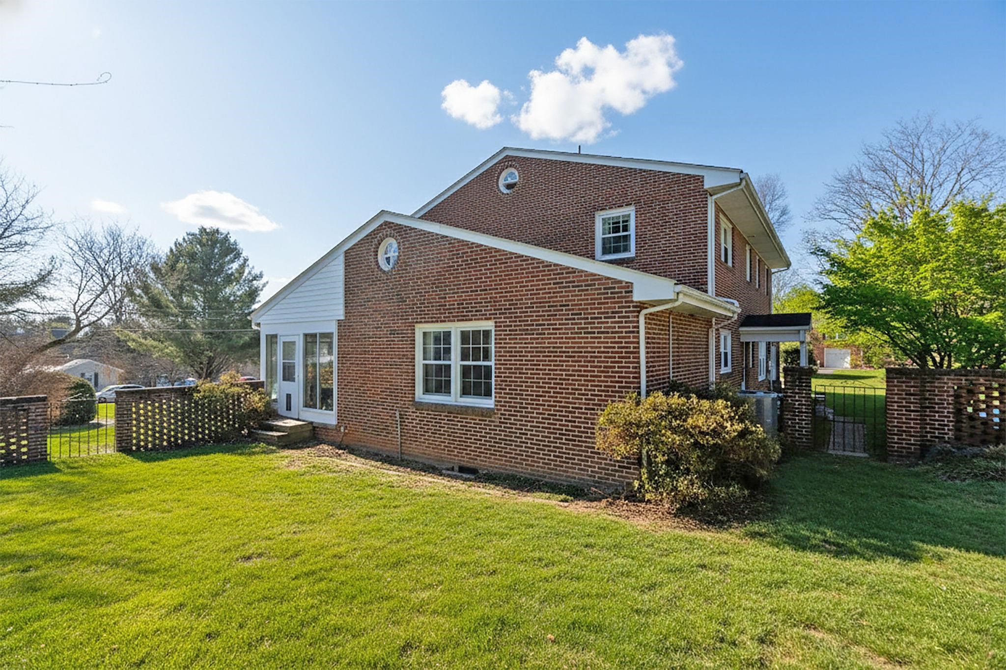 1837 CHEROKEE RD, WAYNESBORO, Virginia 22980, 4 Bedrooms Bedrooms, ,2 BathroomsBathrooms,Residential,The Spilman House,1837 CHEROKEE RD,673223 MLS # 673223