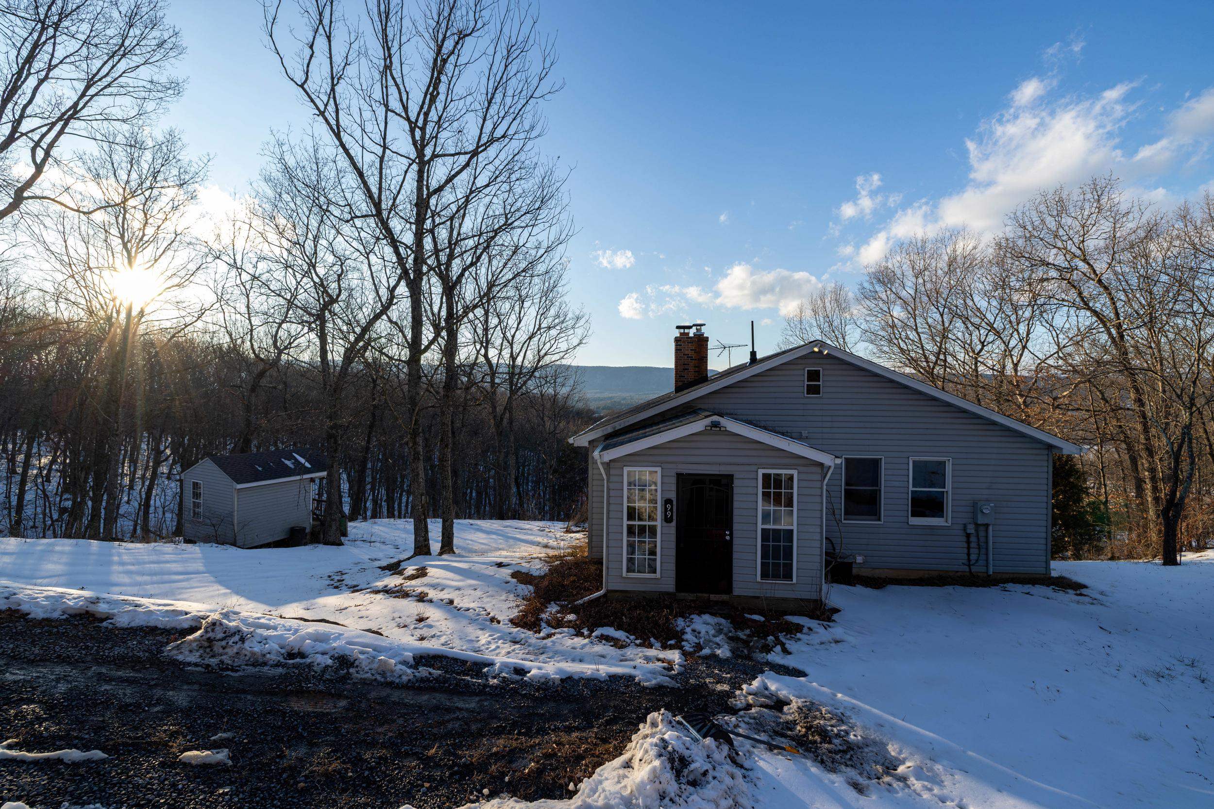 99 LAUREL LN, FORT VALLEY, Virginia 22652, 3 Bedrooms Bedrooms, ,1 BathroomBathrooms,Residential,99 LAUREL LN,673226 MLS # 673226 99 LAUREL LN, FORT VALLEY, Virginia 22652, 3 Bedrooms Bedrooms, ,1 BathroomBathrooms,Residential,99 LAUREL LN,673226 MLS # 673226