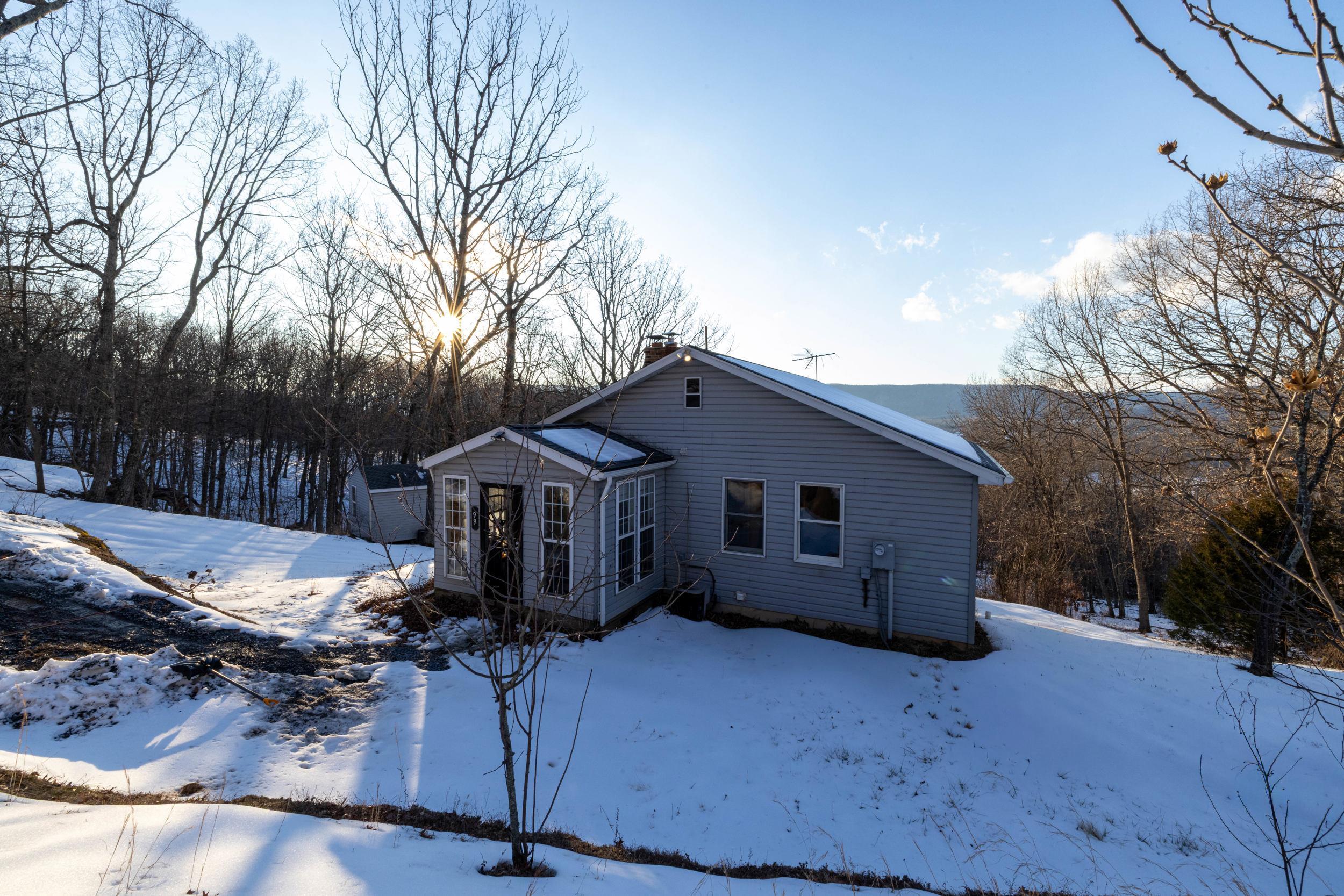 99 LAUREL LN, FORT VALLEY, Virginia 22652, 3 Bedrooms Bedrooms, ,1 BathroomBathrooms,Residential,99 LAUREL LN,673226 MLS # 673226 99 LAUREL LN, FORT VALLEY, Virginia 22652, 3 Bedrooms Bedrooms, ,1 BathroomBathrooms,Residential,99 LAUREL LN,673226 MLS # 673226