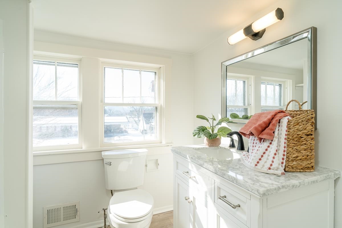 314 W SPRING AVE, ELKTON, Virginia 22827, 3 Bedrooms Bedrooms, ,1 BathroomBathrooms,Residential,314 W SPRING AVE,673238 MLS # 673238 314 W SPRING AVE, ELKTON, Virginia 22827, 3 Bedrooms Bedrooms, ,1 BathroomBathrooms,Residential,314 W SPRING AVE,673238 MLS # 673238