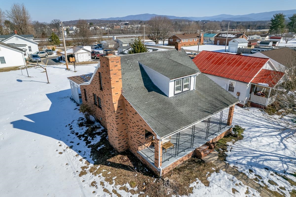 314 W SPRING AVE, ELKTON, Virginia 22827, 3 Bedrooms Bedrooms, ,1 BathroomBathrooms,Residential,314 W SPRING AVE,673238 MLS # 673238 314 W SPRING AVE, ELKTON, Virginia 22827, 3 Bedrooms Bedrooms, ,1 BathroomBathrooms,Residential,314 W SPRING AVE,673238 MLS # 673238