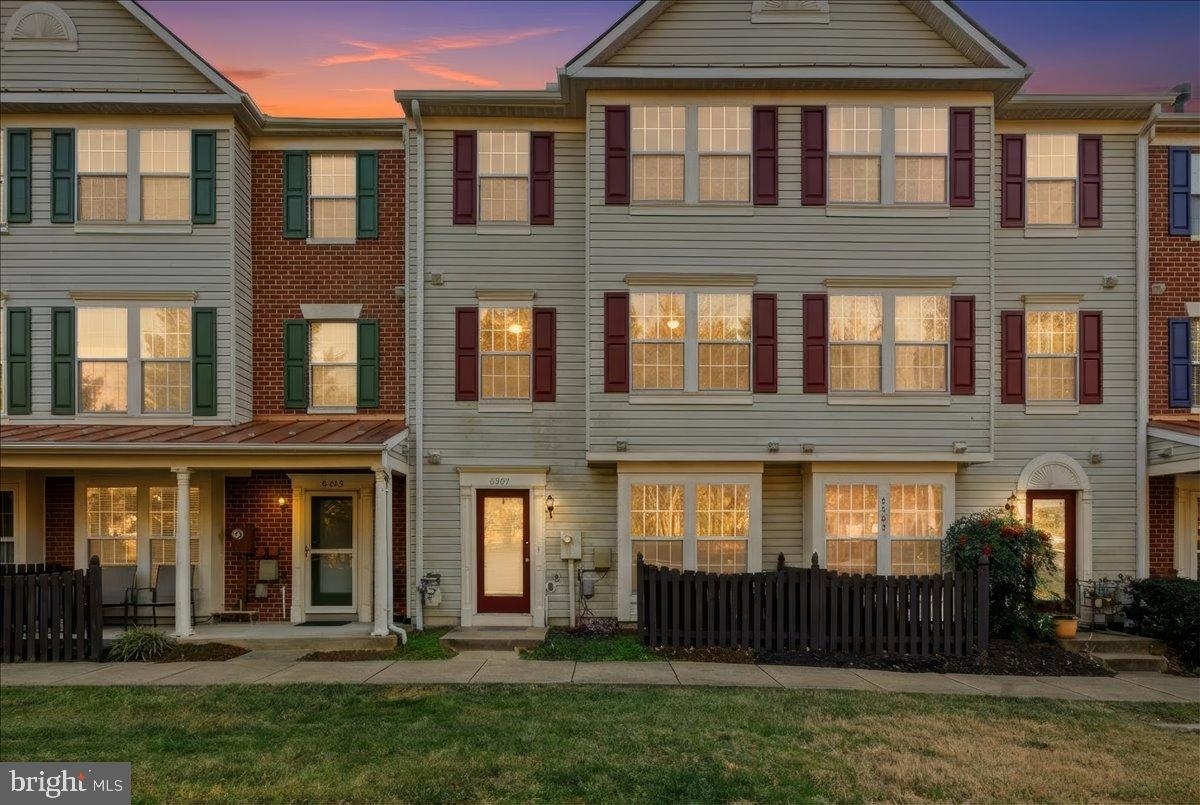 8307 GREEN HERON WAY #11, LORTON, Virginia 22079, 3 Bedrooms Bedrooms, 6 Rooms Rooms,2 BathroomsBathrooms,Residential,For sale,8307 GREEN HERON WAY #11,VAFX2285144 MLS # VAFX2285144