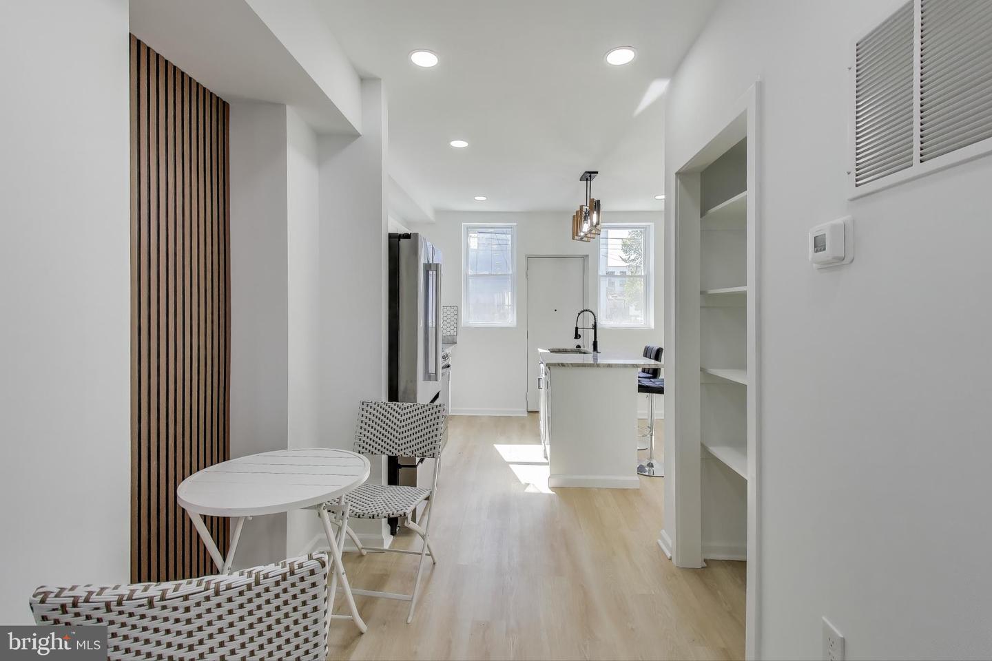 1721 L ST NE, WASHINGTON, District Of Columbia 20002, 2 Bedrooms Bedrooms, ,2 BathroomsBathrooms,Residential,For sale,1721 L ST NE,DCDC2241060 MLS # DCDC2241060