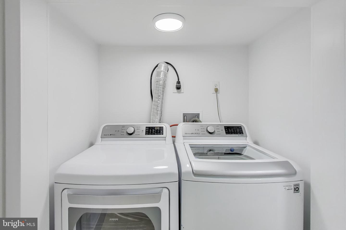 1721 L ST NE, WASHINGTON, District Of Columbia 20002, 2 Bedrooms Bedrooms, ,2 BathroomsBathrooms,Residential,For sale,1721 L ST NE,DCDC2241060 MLS # DCDC2241060