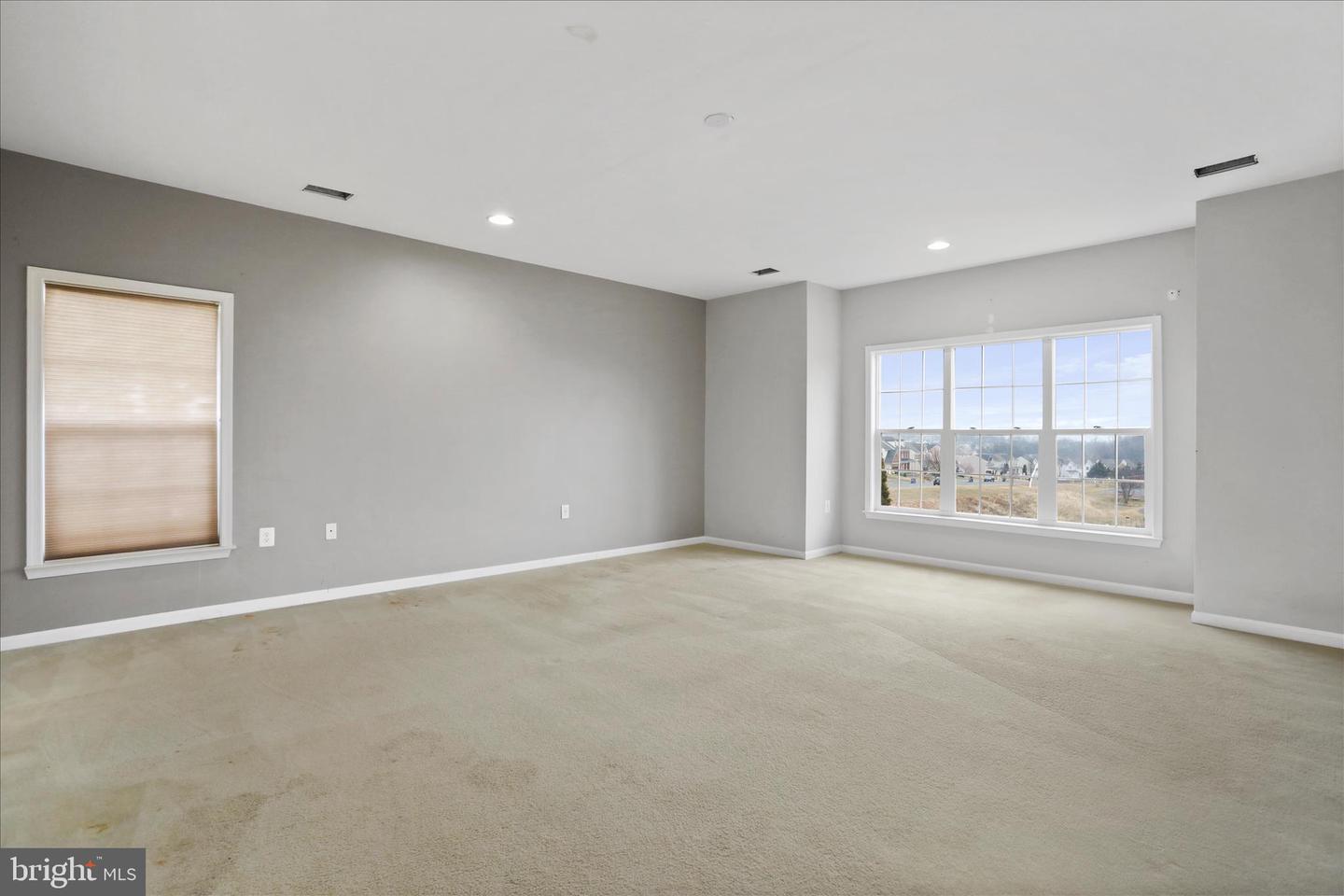 211 LYNNEHAVEN DR, WINCHESTER, Virginia 22602, 5 Bedrooms Bedrooms, ,3 BathroomsBathrooms,Residential,For sale,211 LYNNEHAVEN DR,VAFV2038860 MLS # VAFV2038860