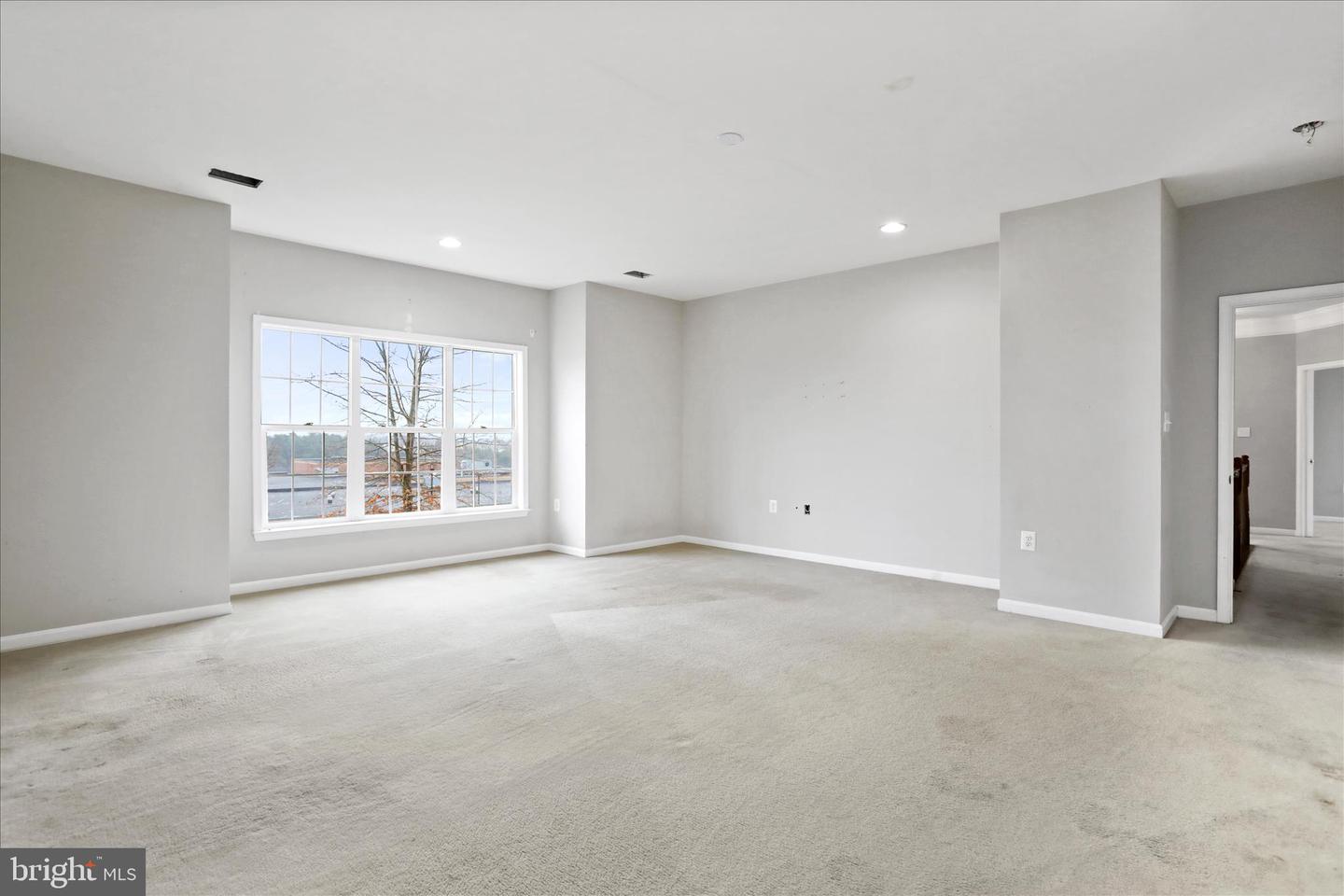 211 LYNNEHAVEN DR, WINCHESTER, Virginia 22602, 5 Bedrooms Bedrooms, ,3 BathroomsBathrooms,Residential,For sale,211 LYNNEHAVEN DR,VAFV2038860 MLS # VAFV2038860