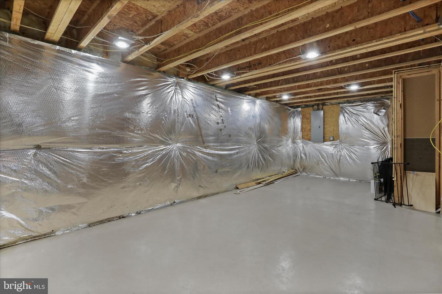 211 LYNNEHAVEN DR, WINCHESTER, Virginia 22602, 5 Bedrooms Bedrooms, ,3 BathroomsBathrooms,Residential,For sale,211 LYNNEHAVEN DR,VAFV2038860 MLS # VAFV2038860