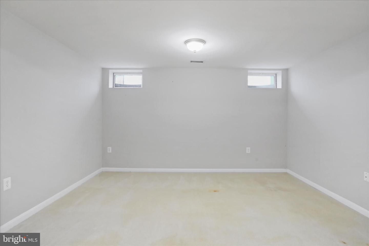 211 LYNNEHAVEN DR, WINCHESTER, Virginia 22602, 5 Bedrooms Bedrooms, ,3 BathroomsBathrooms,Residential,For sale,211 LYNNEHAVEN DR,VAFV2038860 MLS # VAFV2038860