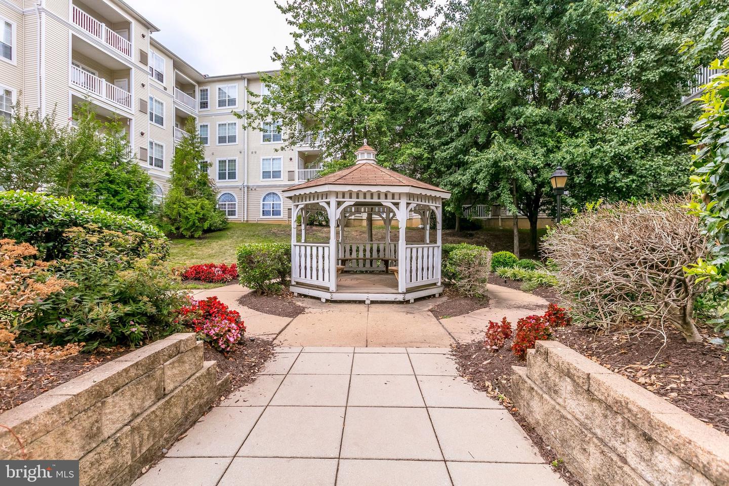 4560 STRUTFIELD LN #1110, ALEXANDRIA, Virginia 22311, 1 Bedroom Bedrooms, ,1 BathroomBathrooms,Residential,For sale,4560 STRUTFIELD LN #1110,VAAX2053152 MLS # VAAX2053152 4560 STRUTFIELD LN #1110, ALEXANDRIA, Virginia 22311, 1 Bedroom Bedrooms, ,1 BathroomBathrooms,Residential,For sale,4560 STRUTFIELD LN #1110,VAAX2053152 MLS # VAAX2053152
