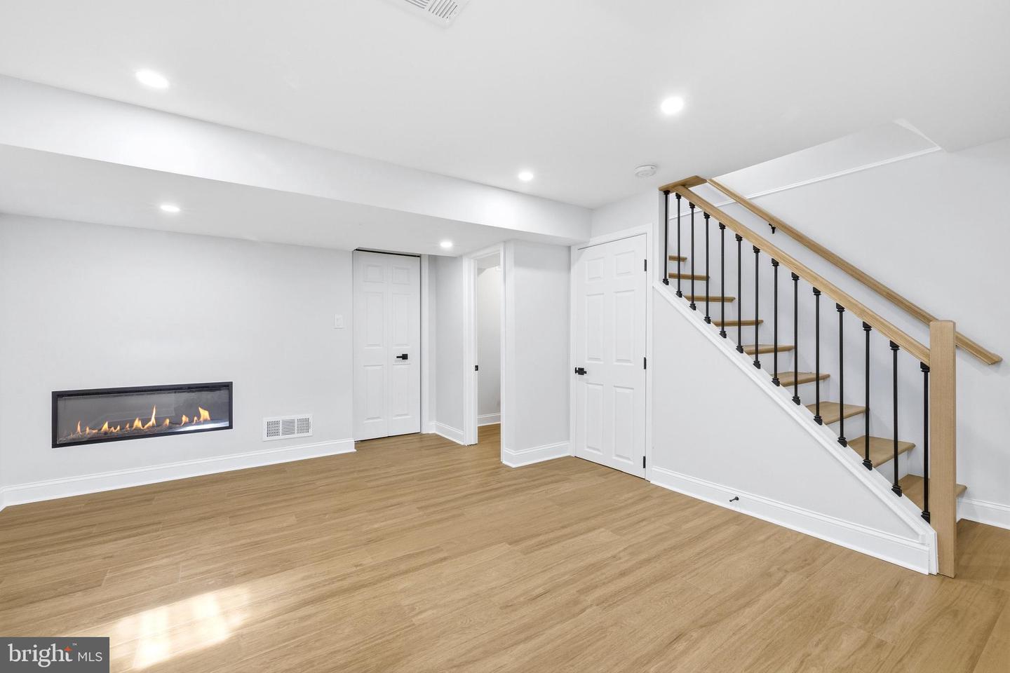 334 NICHOLSON ST NE, WASHINGTON, District Of Columbia 20011, 3 Bedrooms Bedrooms, 6 Rooms Rooms,2 BathroomsBathrooms,Residential,For sale,334 NICHOLSON ST NE,DCDC2241478 MLS # DCDC2241478