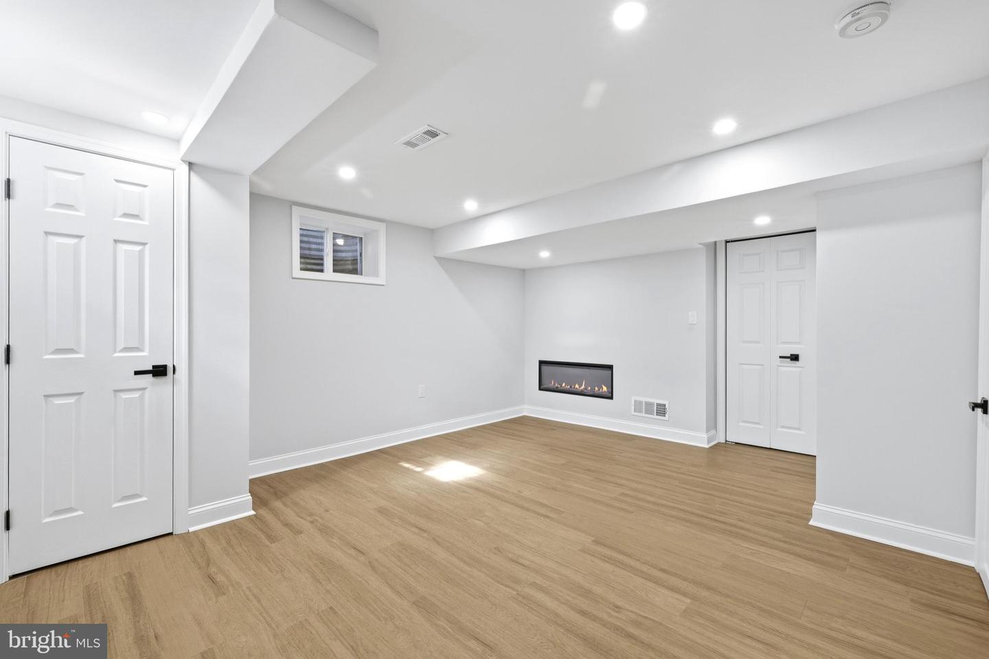 334 NICHOLSON ST NE, WASHINGTON, District Of Columbia 20011, 3 Bedrooms Bedrooms, 6 Rooms Rooms,2 BathroomsBathrooms,Residential,For sale,334 NICHOLSON ST NE,DCDC2241478 MLS # DCDC2241478