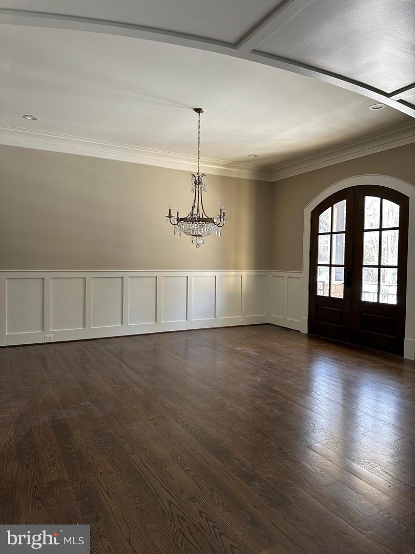 4147 OLD COLUMBIA PIKE, ANNANDALE, Virginia 22003, 6 Bedrooms Bedrooms, ,6 BathroomsBathrooms,Residential,For sale,4147 OLD COLUMBIA PIKE,VAFX2285884 MLS # VAFX2285884