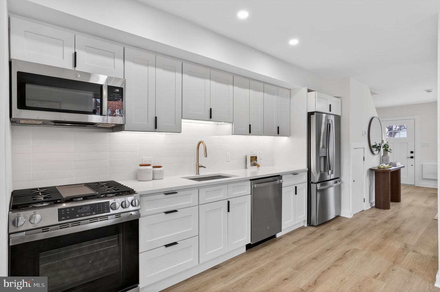 777 18TH ST NE, WASHINGTON, District Of Columbia 20002, 3 Bedrooms Bedrooms, 5 Rooms Rooms,2 BathroomsBathrooms,Residential,For sale,777 18TH ST NE,DCDC2241616 MLS # DCDC2241616