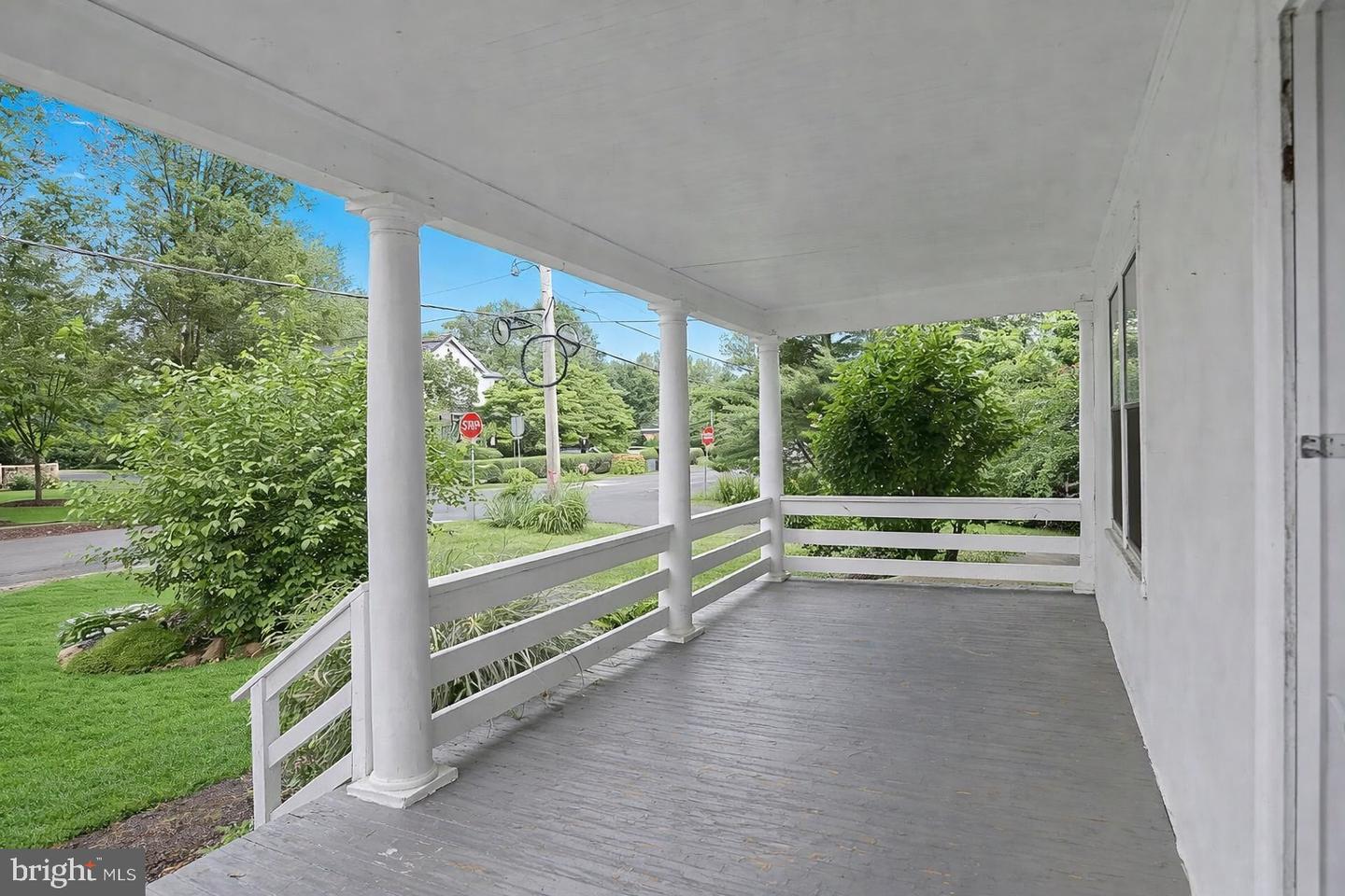 200 S ORCHARD DR, PURCELLVILLE, Virginia 20132, 4 Bedrooms Bedrooms, 12 Rooms Rooms,2 BathroomsBathrooms,Residential,For sale,200 S ORCHARD DR,VALO2114152 MLS # VALO2114152