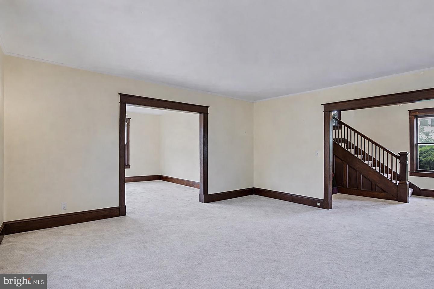 200 S ORCHARD DR, PURCELLVILLE, Virginia 20132, 4 Bedrooms Bedrooms, 12 Rooms Rooms,2 BathroomsBathrooms,Residential,For sale,200 S ORCHARD DR,VALO2114152 MLS # VALO2114152