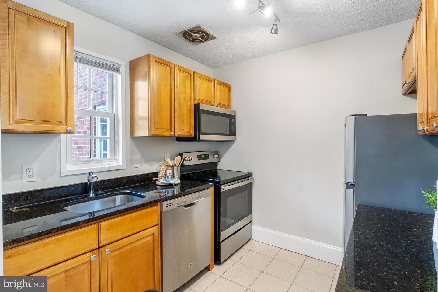 1602 W ABINGDON DR #201, ALEXANDRIA, Virginia 22314, 1 Bedroom Bedrooms, ,1 BathroomBathrooms,Residential,For sale,1602 W ABINGDON DR #201,VAAX2053314 MLS # VAAX2053314 1602 W ABINGDON DR #201, ALEXANDRIA, Virginia 22314, 1 Bedroom Bedrooms, ,1 BathroomBathrooms,Residential,For sale,1602 W ABINGDON DR #201,VAAX2053314 MLS # VAAX2053314