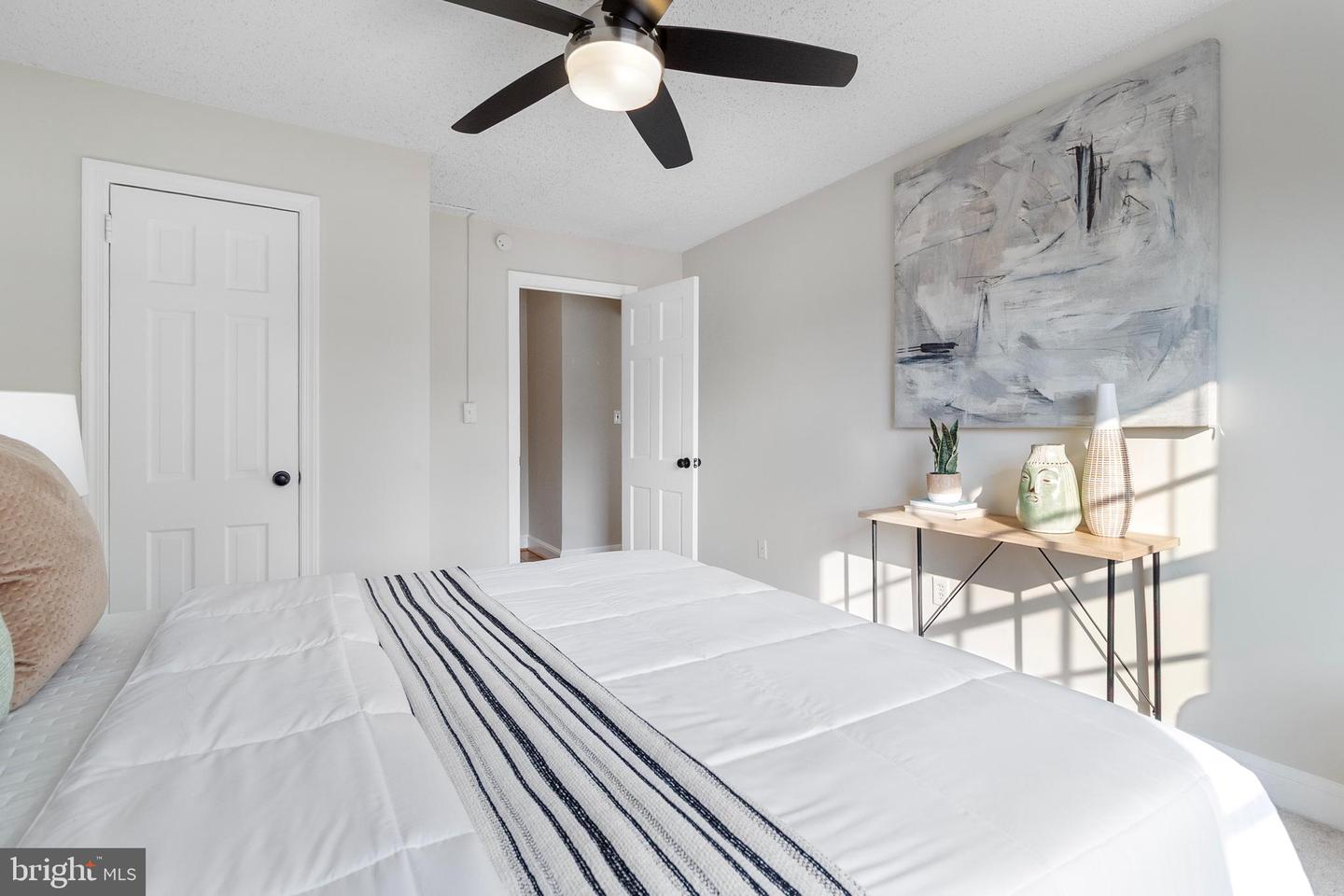 1602 W ABINGDON DR #201, ALEXANDRIA, Virginia 22314, 1 Bedroom Bedrooms, ,1 BathroomBathrooms,Residential,For sale,1602 W ABINGDON DR #201,VAAX2053314 MLS # VAAX2053314 1602 W ABINGDON DR #201, ALEXANDRIA, Virginia 22314, 1 Bedroom Bedrooms, ,1 BathroomBathrooms,Residential,For sale,1602 W ABINGDON DR #201,VAAX2053314 MLS # VAAX2053314