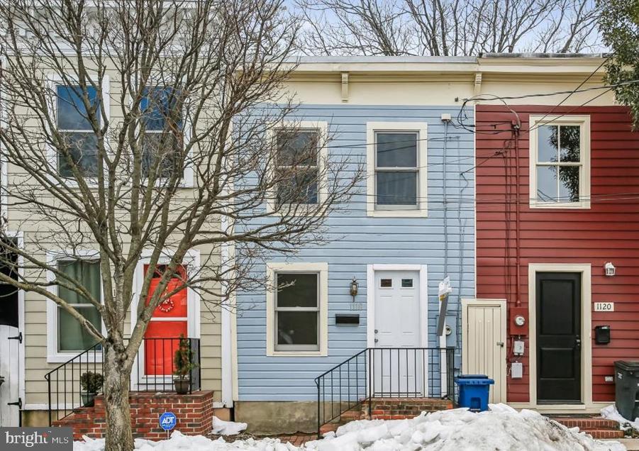 1118 PRINCESS ST, ALEXANDRIA, Virginia 22314, 2 Bedrooms Bedrooms, ,1 BathroomBathrooms,Residential,For sale,1118 PRINCESS ST,VAAX2053328 MLS # VAAX2053328