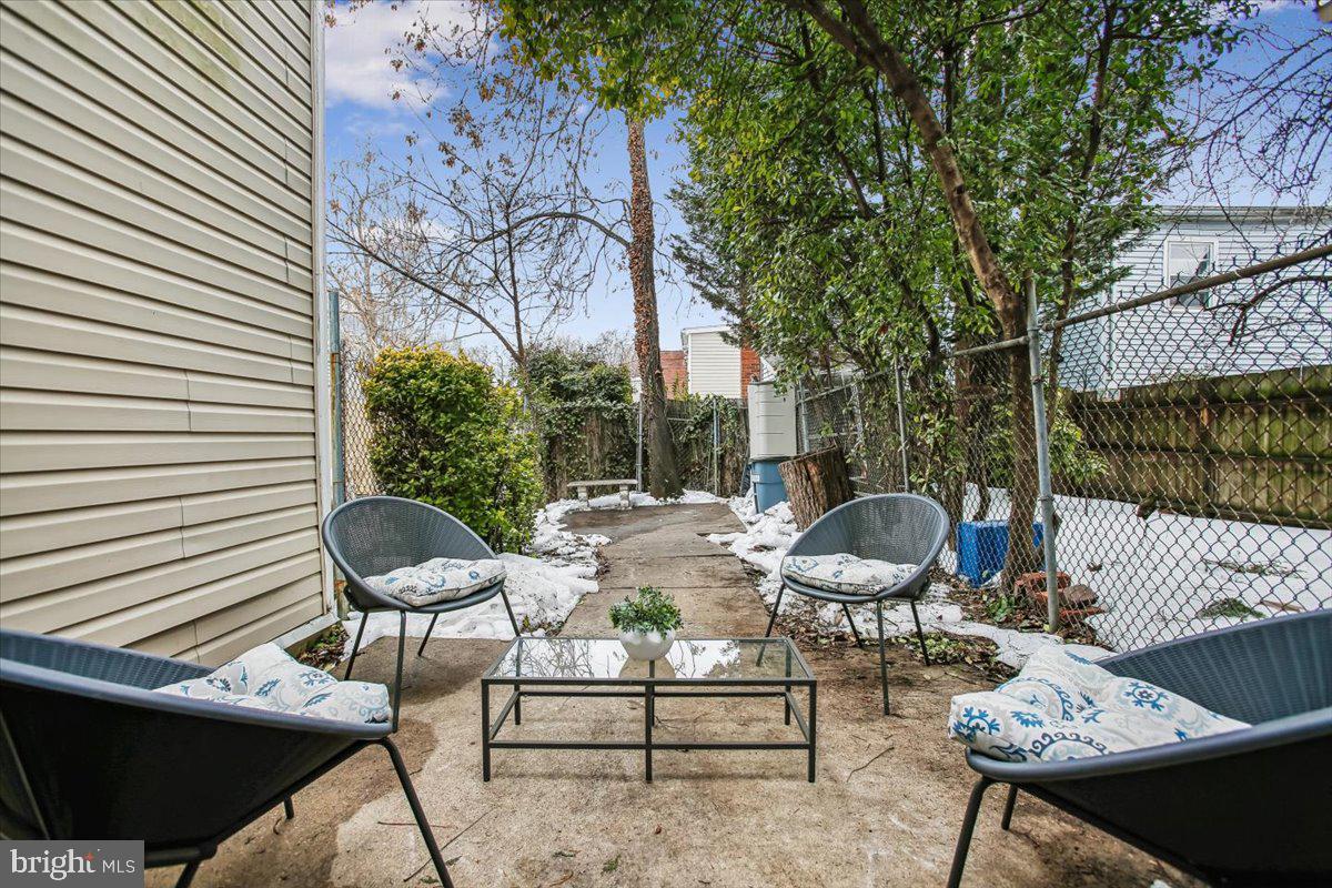 1118 PRINCESS ST, ALEXANDRIA, Virginia 22314, 2 Bedrooms Bedrooms, ,1 BathroomBathrooms,Residential,For sale,1118 PRINCESS ST,VAAX2053328 MLS # VAAX2053328