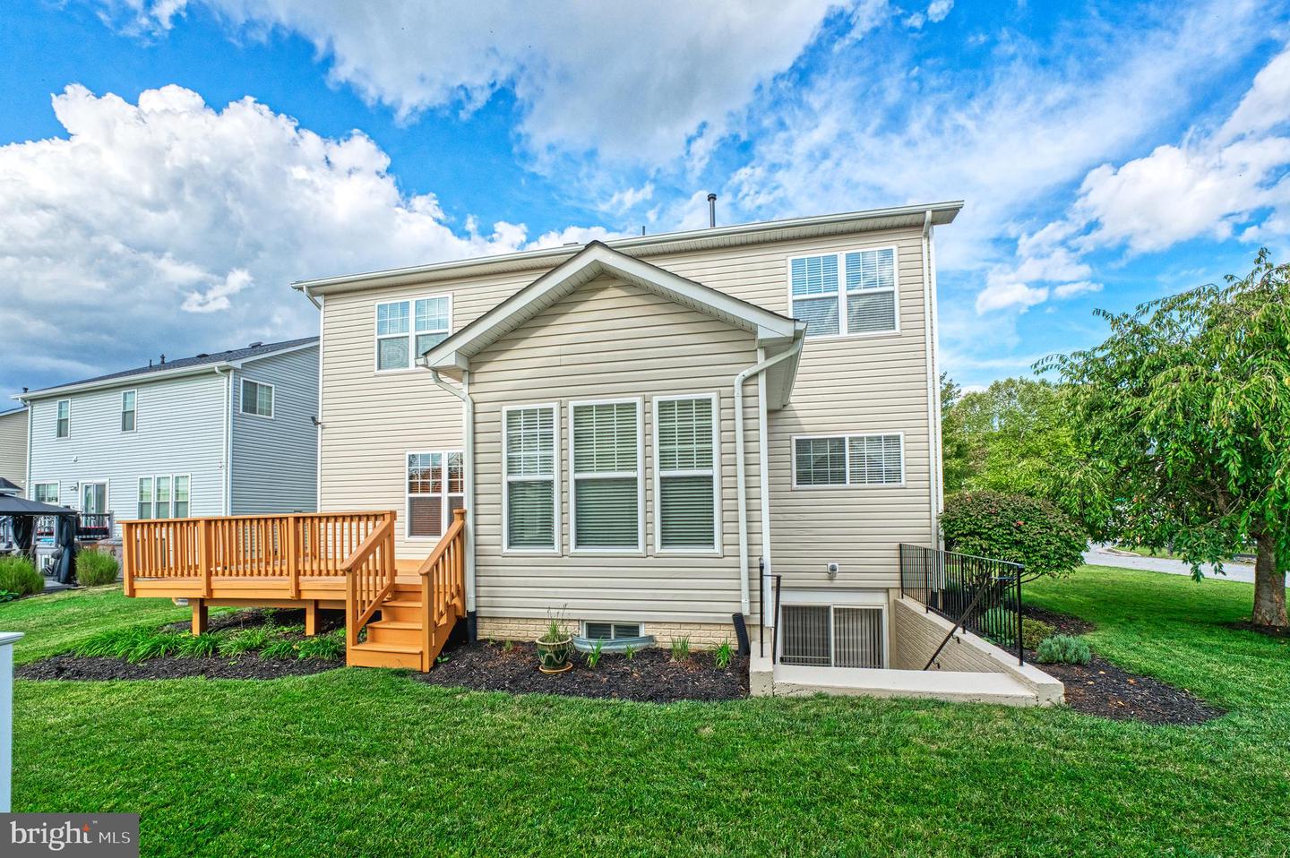 113 ROSEVILLE CT, BOYCE, Virginia 22620, 5 Bedrooms Bedrooms, ,4 BathroomsBathrooms,Residential,For sale,113 ROSEVILLE CT,VACL2006352 MLS # VACL2006352