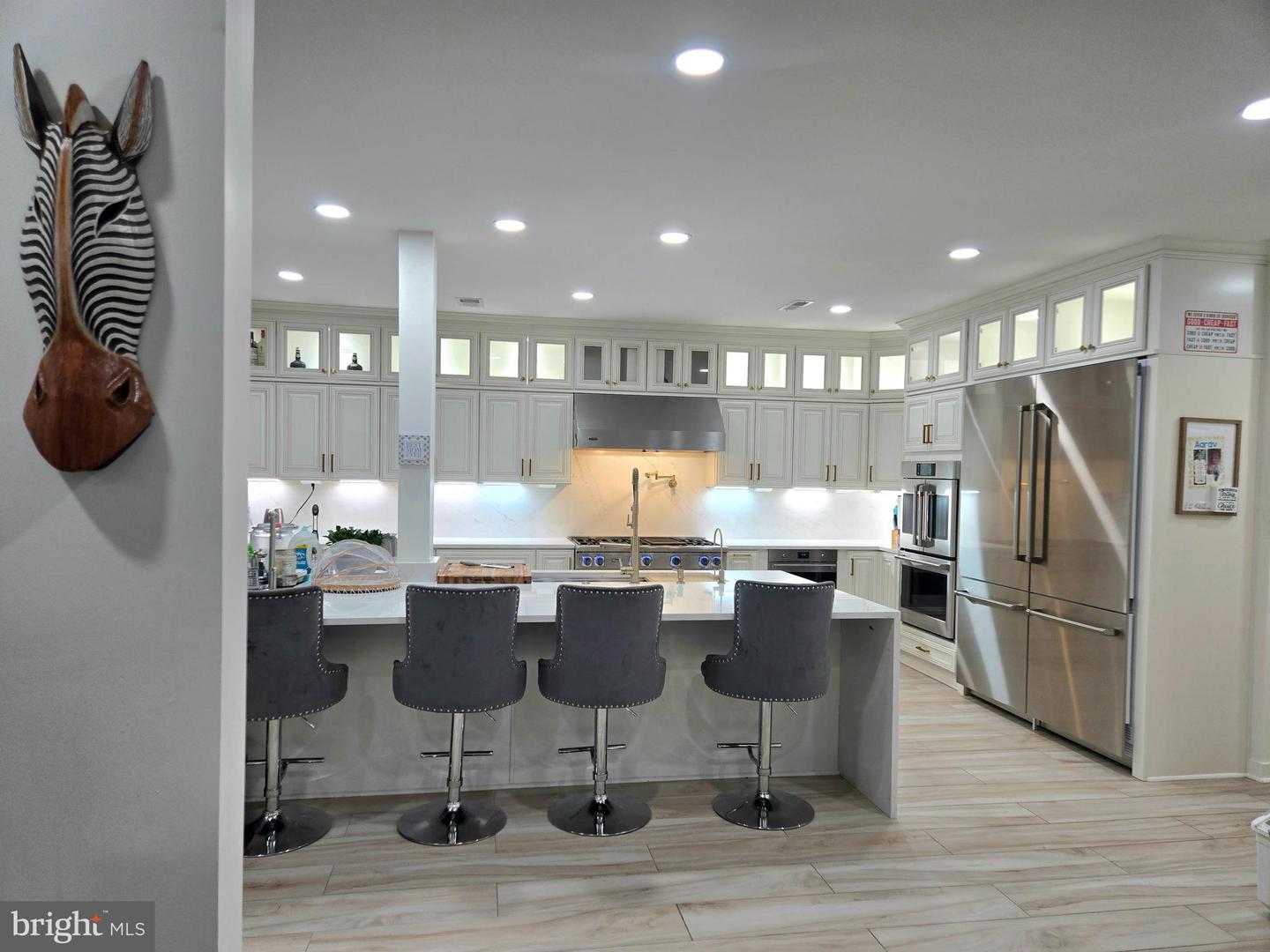 4702 LEIGHFIELD VALLEY DR, CHANTILLY, Virginia 20151, 5 Bedrooms Bedrooms, ,5 BathroomsBathrooms,Residential,For sale,4702 LEIGHFIELD VALLEY DR,VAFX2287164 MLS # VAFX2287164