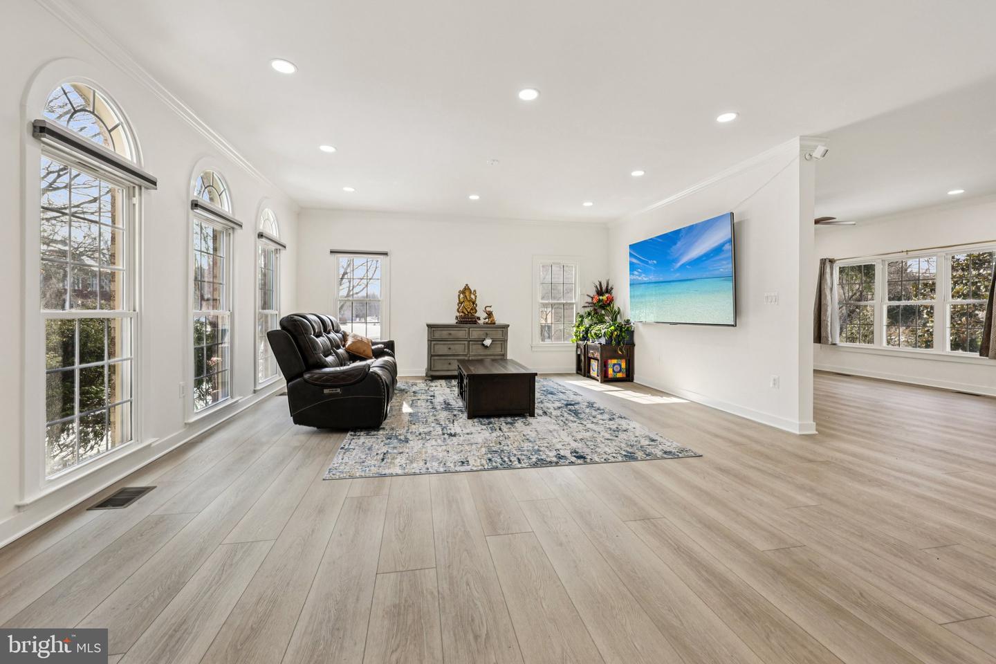 4702 LEIGHFIELD VALLEY DR, CHANTILLY, Virginia 20151, 5 Bedrooms Bedrooms, ,5 BathroomsBathrooms,Residential,For sale,4702 LEIGHFIELD VALLEY DR,VAFX2287164 MLS # VAFX2287164