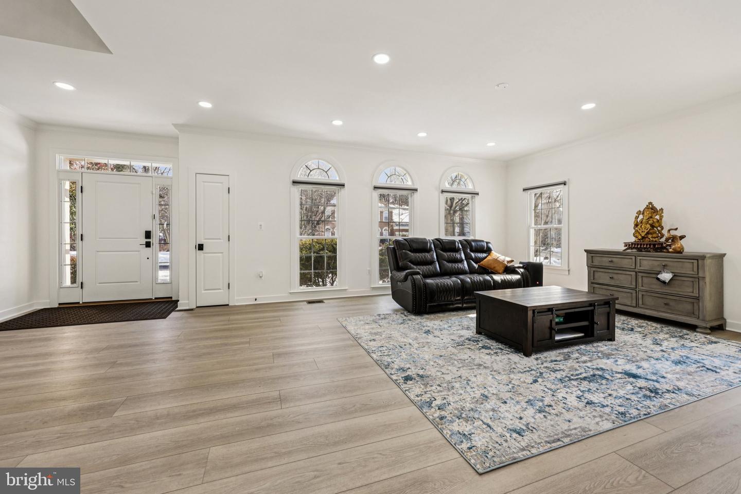 4702 LEIGHFIELD VALLEY DR, CHANTILLY, Virginia 20151, 5 Bedrooms Bedrooms, ,5 BathroomsBathrooms,Residential,For sale,4702 LEIGHFIELD VALLEY DR,VAFX2287164 MLS # VAFX2287164