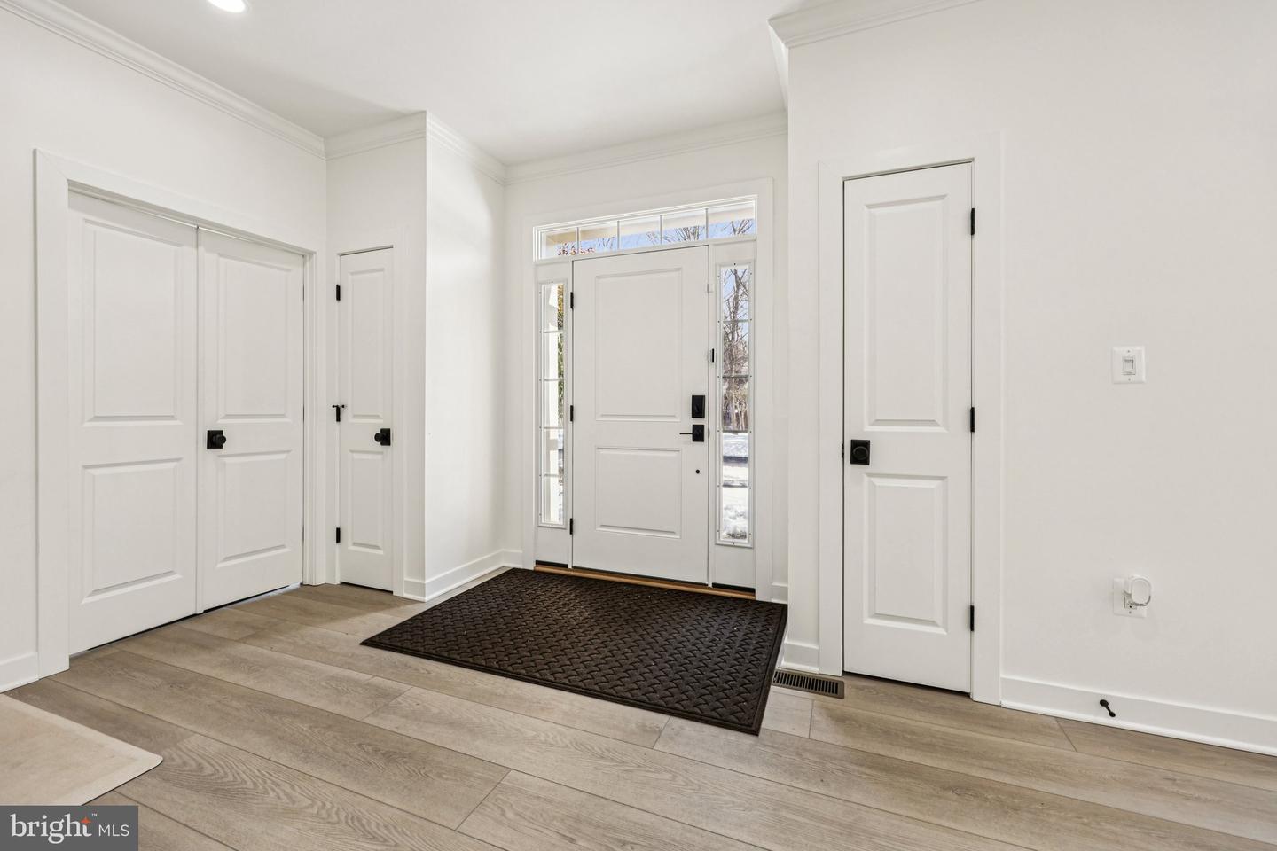 4702 LEIGHFIELD VALLEY DR, CHANTILLY, Virginia 20151, 5 Bedrooms Bedrooms, ,5 BathroomsBathrooms,Residential,For sale,4702 LEIGHFIELD VALLEY DR,VAFX2287164 MLS # VAFX2287164