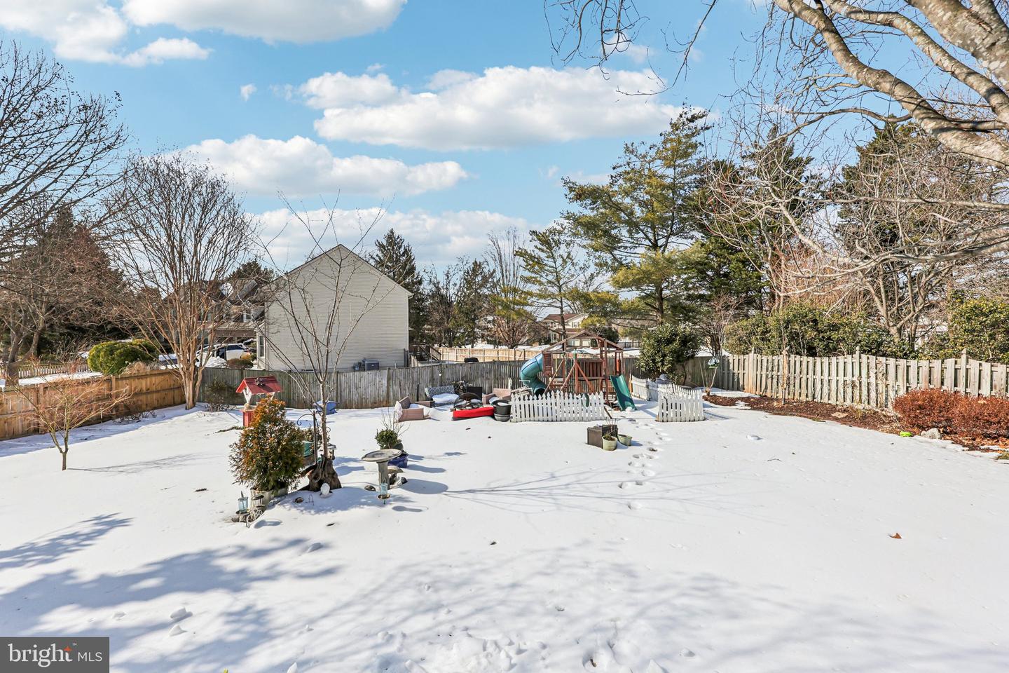 4702 LEIGHFIELD VALLEY DR, CHANTILLY, Virginia 20151, 5 Bedrooms Bedrooms, ,5 BathroomsBathrooms,Residential,For sale,4702 LEIGHFIELD VALLEY DR,VAFX2287164 MLS # VAFX2287164