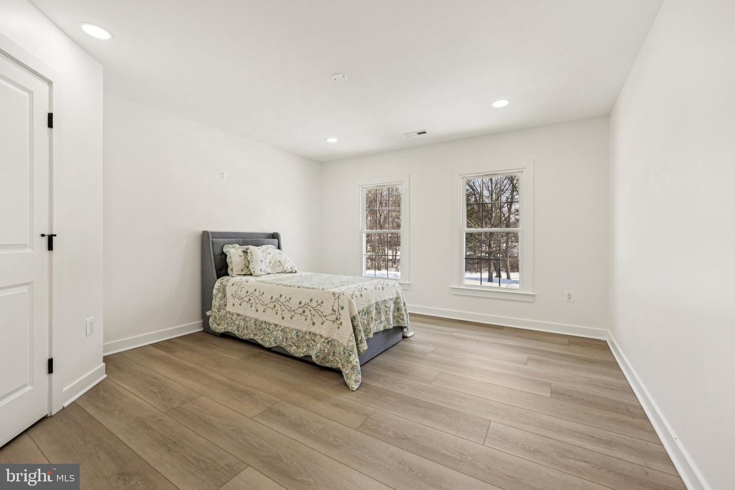 4702 LEIGHFIELD VALLEY DR, CHANTILLY, Virginia 20151, 5 Bedrooms Bedrooms, ,5 BathroomsBathrooms,Residential,For sale,4702 LEIGHFIELD VALLEY DR,VAFX2287164 MLS # VAFX2287164