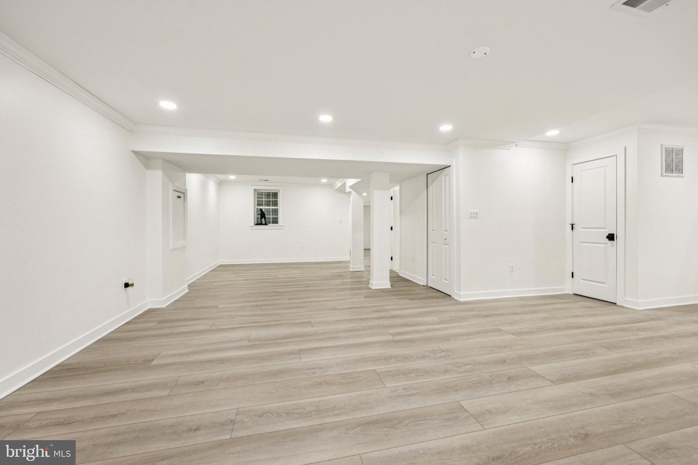 4702 LEIGHFIELD VALLEY DR, CHANTILLY, Virginia 20151, 5 Bedrooms Bedrooms, ,5 BathroomsBathrooms,Residential,For sale,4702 LEIGHFIELD VALLEY DR,VAFX2287164 MLS # VAFX2287164