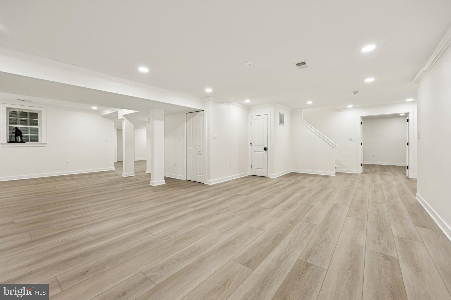 4702 LEIGHFIELD VALLEY DR, CHANTILLY, Virginia 20151, 5 Bedrooms Bedrooms, ,5 BathroomsBathrooms,Residential,For sale,4702 LEIGHFIELD VALLEY DR,VAFX2287164 MLS # VAFX2287164