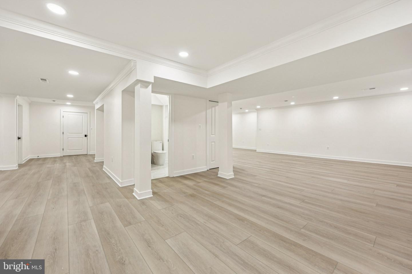 4702 LEIGHFIELD VALLEY DR, CHANTILLY, Virginia 20151, 5 Bedrooms Bedrooms, ,5 BathroomsBathrooms,Residential,For sale,4702 LEIGHFIELD VALLEY DR,VAFX2287164 MLS # VAFX2287164