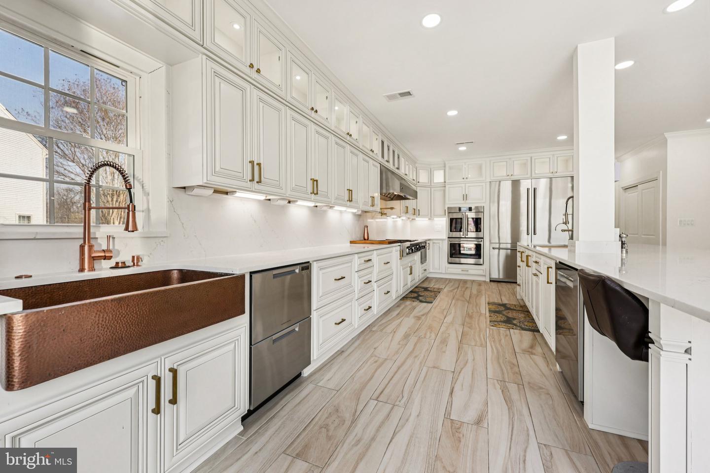 4702 LEIGHFIELD VALLEY DR, CHANTILLY, Virginia 20151, 5 Bedrooms Bedrooms, ,5 BathroomsBathrooms,Residential,For sale,4702 LEIGHFIELD VALLEY DR,VAFX2287164 MLS # VAFX2287164