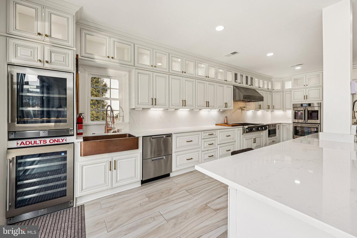 4702 LEIGHFIELD VALLEY DR, CHANTILLY, Virginia 20151, 5 Bedrooms Bedrooms, ,5 BathroomsBathrooms,Residential,For sale,4702 LEIGHFIELD VALLEY DR,VAFX2287164 MLS # VAFX2287164