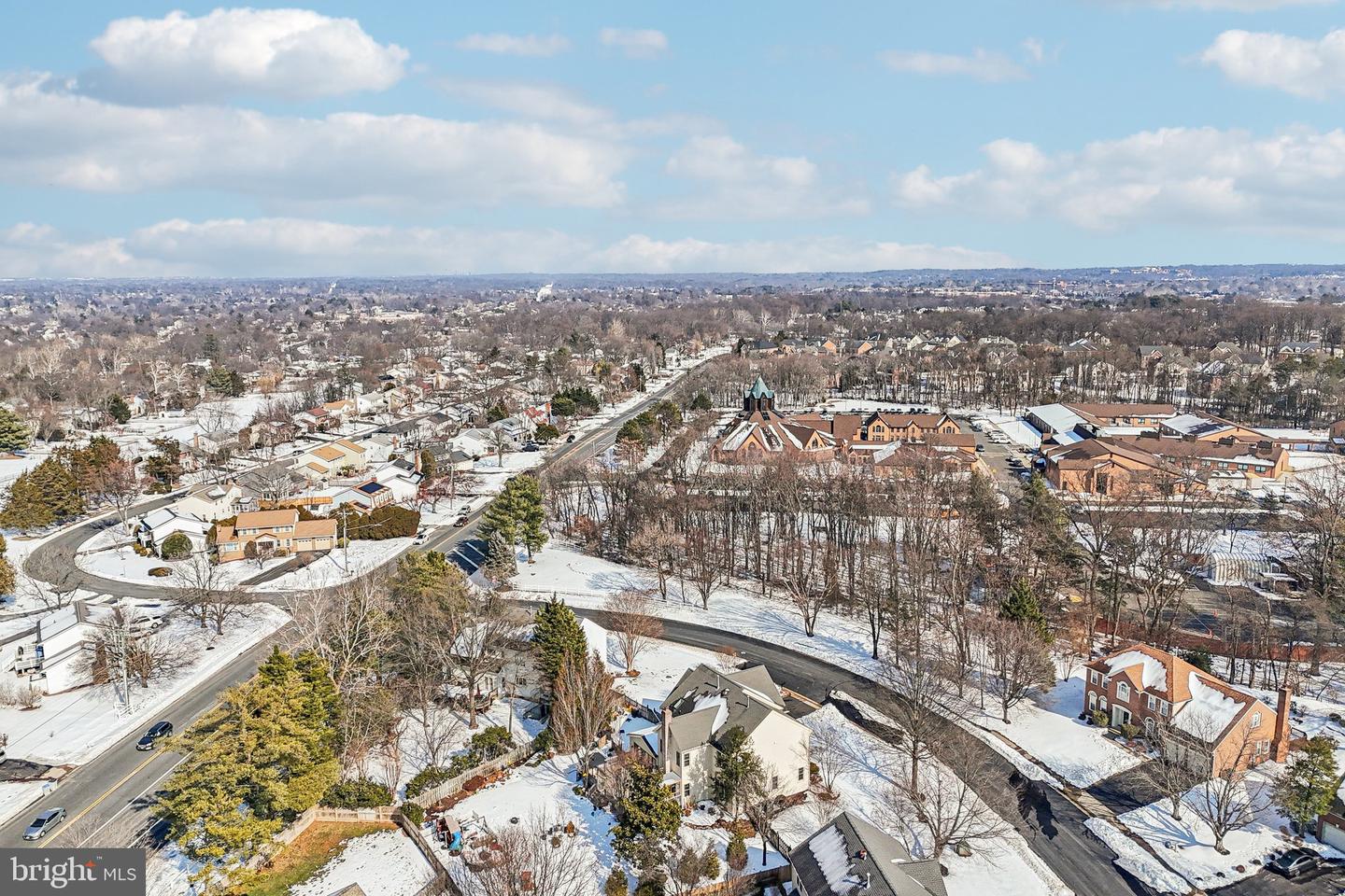 4702 LEIGHFIELD VALLEY DR, CHANTILLY, Virginia 20151, 5 Bedrooms Bedrooms, ,5 BathroomsBathrooms,Residential,For sale,4702 LEIGHFIELD VALLEY DR,VAFX2287164 MLS # VAFX2287164