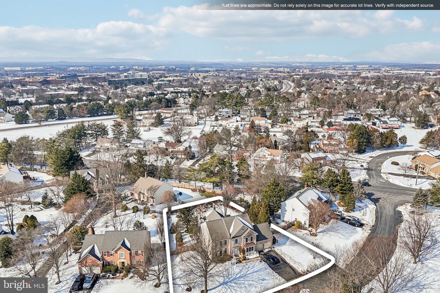 4702 LEIGHFIELD VALLEY DR, CHANTILLY, Virginia 20151, 5 Bedrooms Bedrooms, ,5 BathroomsBathrooms,Residential,For sale,4702 LEIGHFIELD VALLEY DR,VAFX2287164 MLS # VAFX2287164