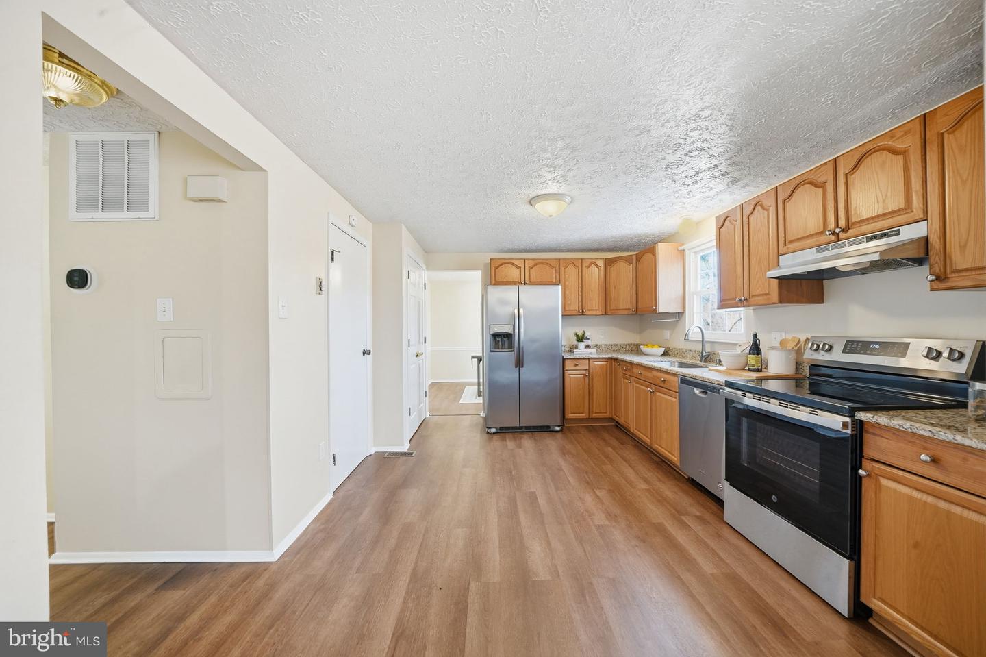 8303 WHITE STAR CT, SPRINGFIELD, Virginia 22153, 4 Bedrooms Bedrooms, ,3 BathroomsBathrooms,Residential,For sale,8303 WHITE STAR CT,VAFX2287170 MLS # VAFX2287170