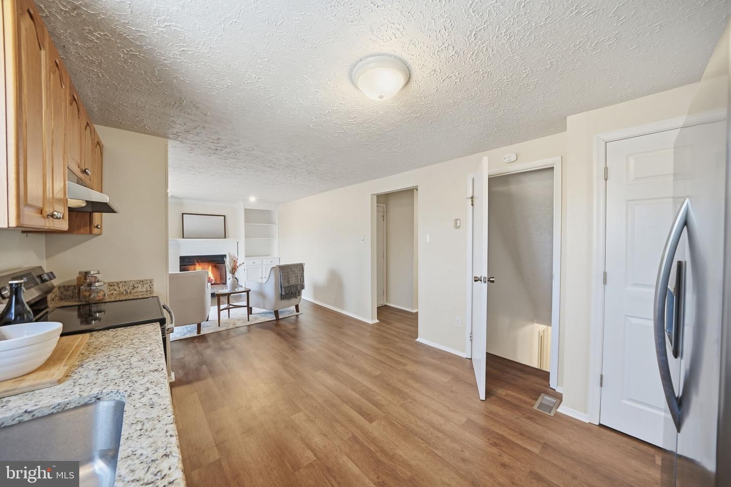 8303 WHITE STAR CT, SPRINGFIELD, Virginia 22153, 4 Bedrooms Bedrooms, ,3 BathroomsBathrooms,Residential,For sale,8303 WHITE STAR CT,VAFX2287170 MLS # VAFX2287170