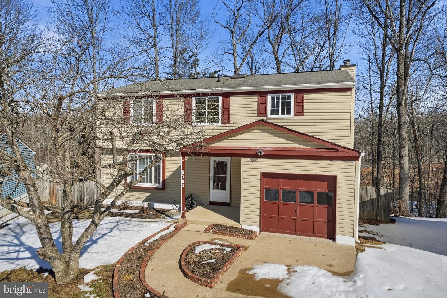 8303 WHITE STAR CT, SPRINGFIELD, Virginia 22153, 4 Bedrooms Bedrooms, ,3 BathroomsBathrooms,Residential,For sale,8303 WHITE STAR CT,VAFX2287170 MLS # VAFX2287170