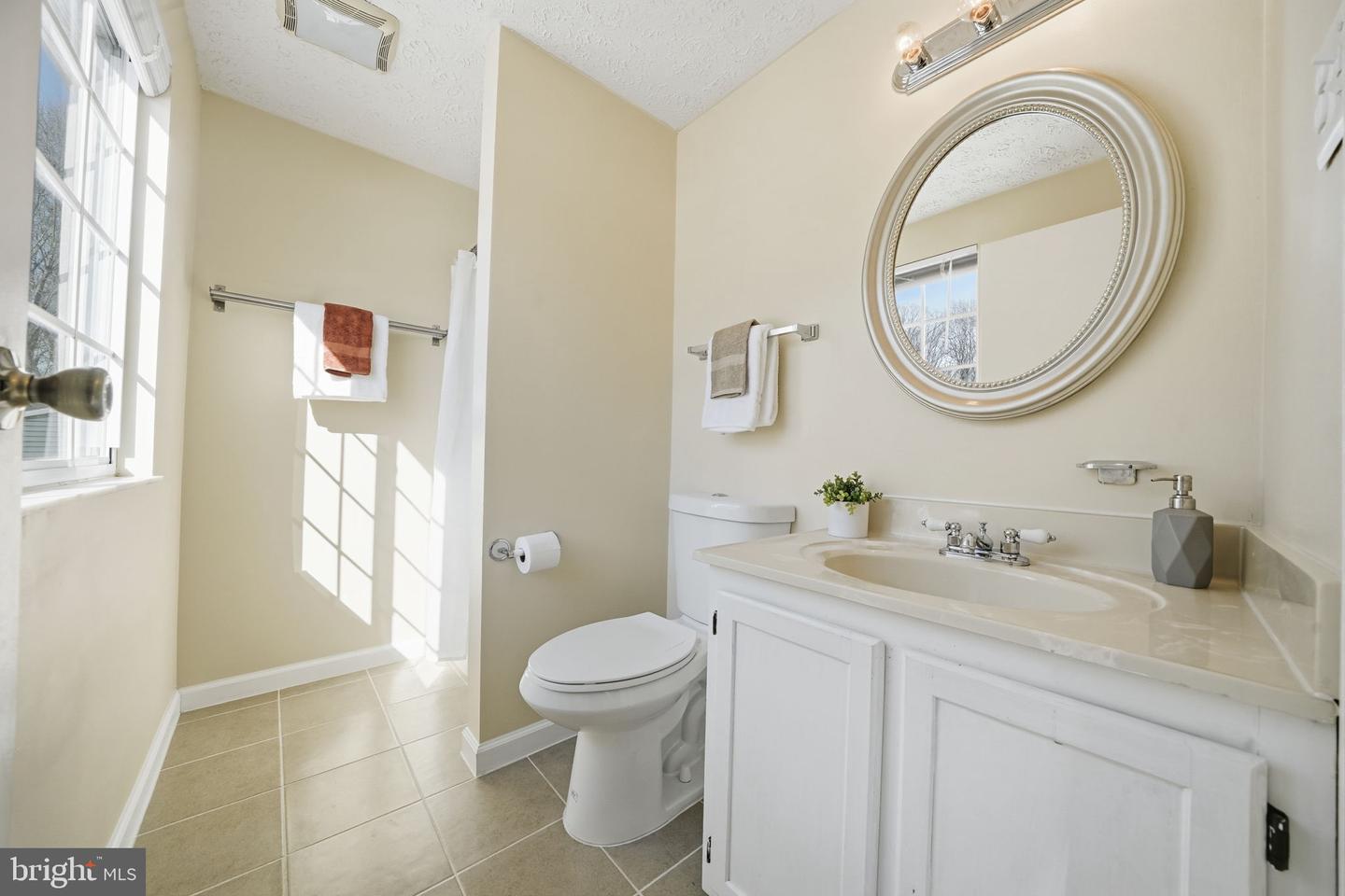 8303 WHITE STAR CT, SPRINGFIELD, Virginia 22153, 4 Bedrooms Bedrooms, ,3 BathroomsBathrooms,Residential,For sale,8303 WHITE STAR CT,VAFX2287170 MLS # VAFX2287170