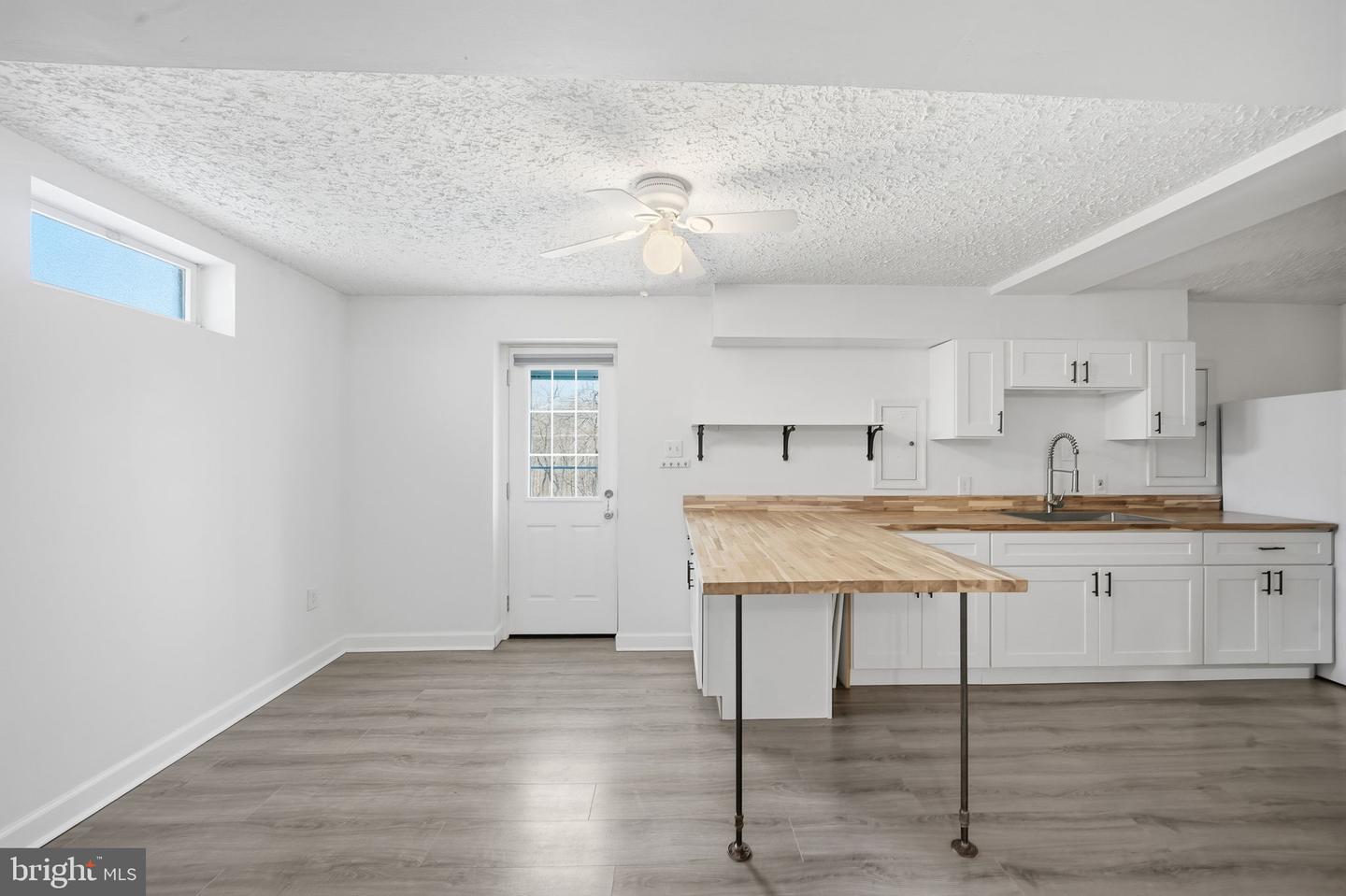 8303 WHITE STAR CT, SPRINGFIELD, Virginia 22153, 4 Bedrooms Bedrooms, ,3 BathroomsBathrooms,Residential,For sale,8303 WHITE STAR CT,VAFX2287170 MLS # VAFX2287170