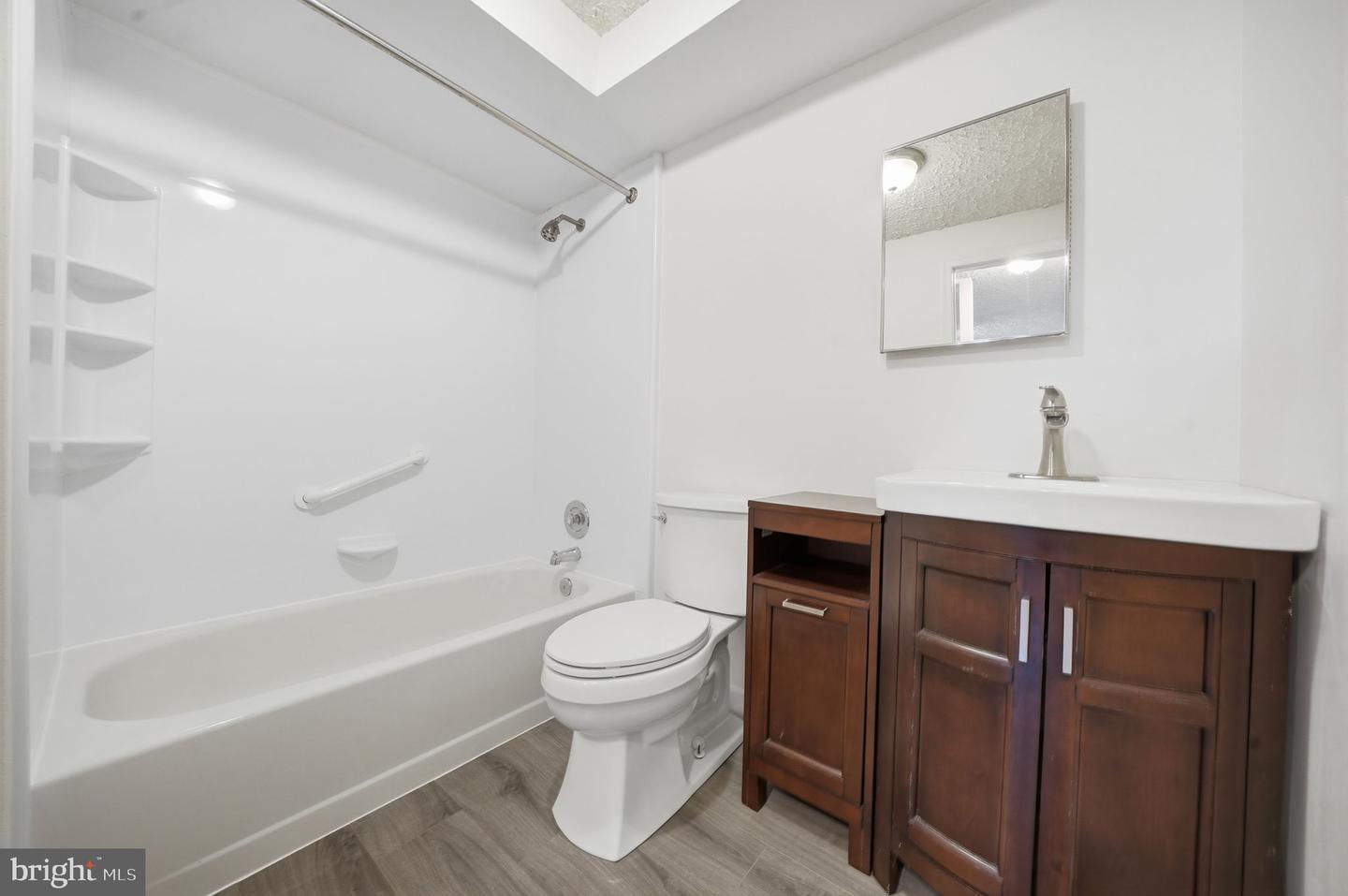 8303 WHITE STAR CT, SPRINGFIELD, Virginia 22153, 4 Bedrooms Bedrooms, ,3 BathroomsBathrooms,Residential,For sale,8303 WHITE STAR CT,VAFX2287170 MLS # VAFX2287170