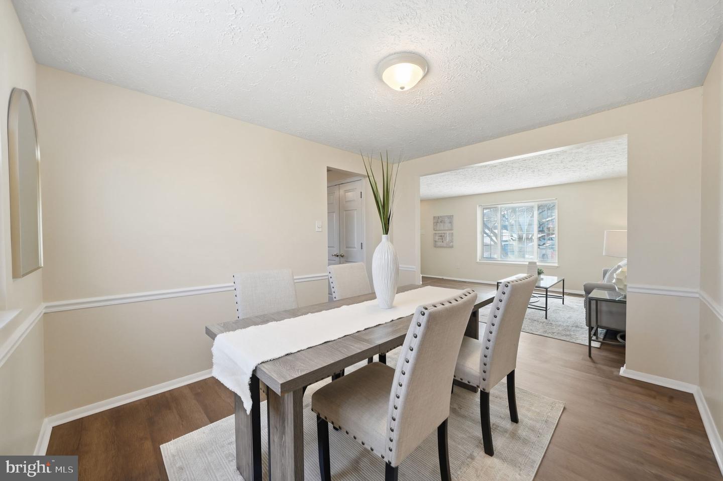 8303 WHITE STAR CT, SPRINGFIELD, Virginia 22153, 4 Bedrooms Bedrooms, ,3 BathroomsBathrooms,Residential,For sale,8303 WHITE STAR CT,VAFX2287170 MLS # VAFX2287170