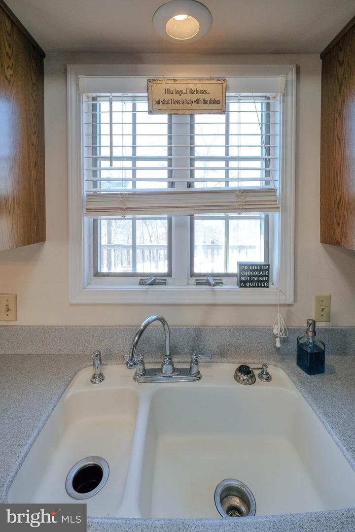 180 GOLDFINCH LN, GORE, Virginia 22637, 4 Bedrooms Bedrooms, ,3 BathroomsBathrooms,Residential,For sale,180 GOLDFINCH LN,VAFV2039186 MLS # VAFV2039186