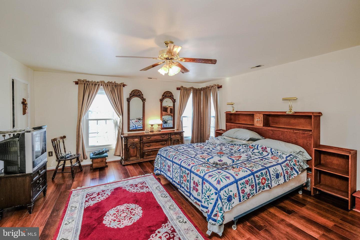 180 GOLDFINCH LN, GORE, Virginia 22637, 4 Bedrooms Bedrooms, ,3 BathroomsBathrooms,Residential,For sale,180 GOLDFINCH LN,VAFV2039186 MLS # VAFV2039186