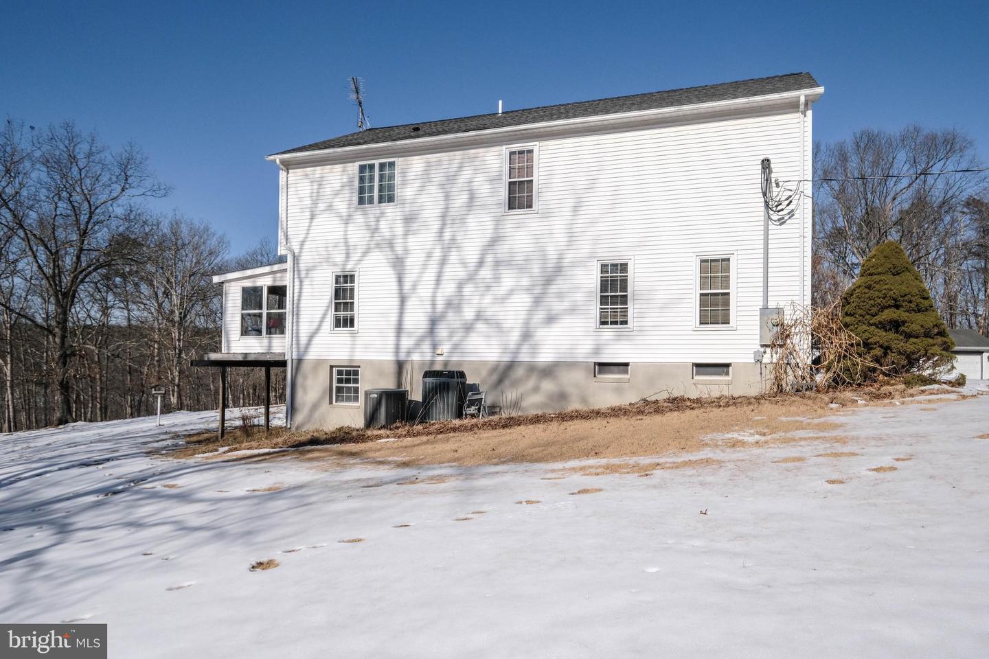 180 GOLDFINCH LN, GORE, Virginia 22637, 4 Bedrooms Bedrooms, ,3 BathroomsBathrooms,Residential,For sale,180 GOLDFINCH LN,VAFV2039186 MLS # VAFV2039186