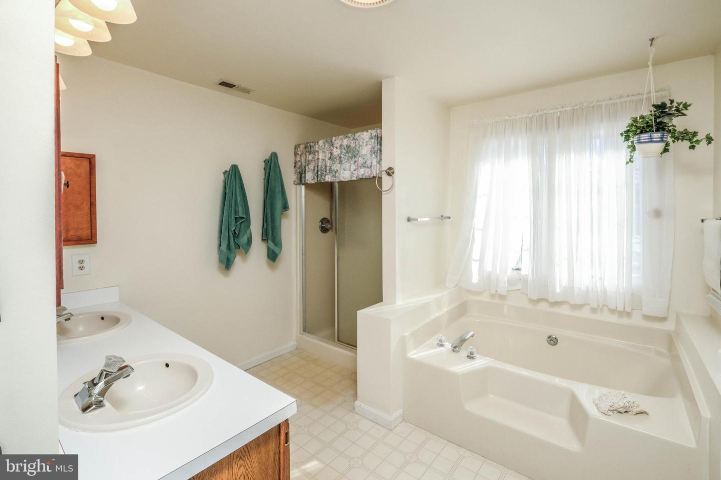 180 GOLDFINCH LN, GORE, Virginia 22637, 4 Bedrooms Bedrooms, ,3 BathroomsBathrooms,Residential,For sale,180 GOLDFINCH LN,VAFV2039186 MLS # VAFV2039186