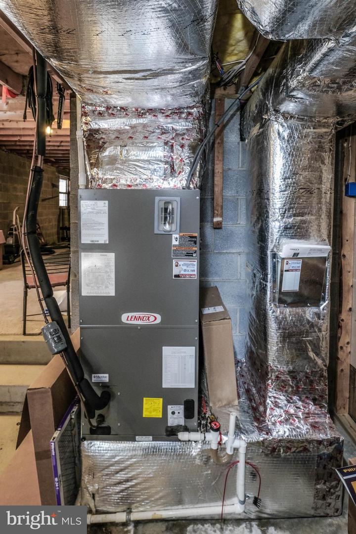 180 GOLDFINCH LN, GORE, Virginia 22637, 4 Bedrooms Bedrooms, ,3 BathroomsBathrooms,Residential,For sale,180 GOLDFINCH LN,VAFV2039186 MLS # VAFV2039186