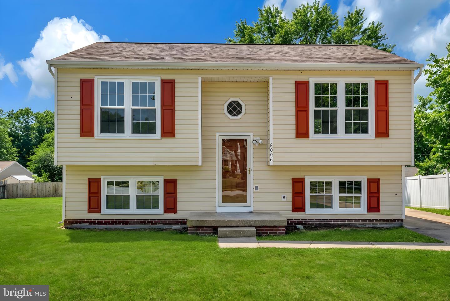 8006 BLOSSOM WOOD CT, FREDERICKSBURG, Virginia 22407, 3 Bedrooms Bedrooms, ,2 BathroomsBathrooms,Residential,For sale,8006 BLOSSOM WOOD CT,VASP2038848 MLS # VASP2038848